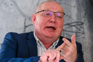 Krzysztof Jackowski przewiduje mroczną przyszłość. Wspomina o Trumpie i nowej fali uchodźców