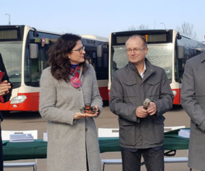 Podpisanie umowy najmu 48 nowych autobusów w Gdańsku