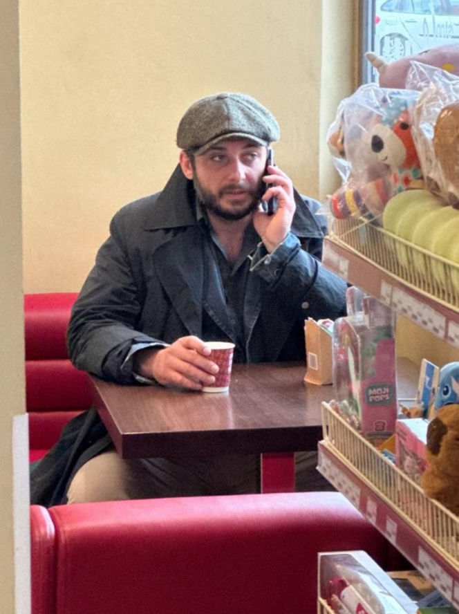 Rozwód Gąsiorowskiej i Żurawskiego w toku! Aktor czekał pod salą z kubkiem w ręku