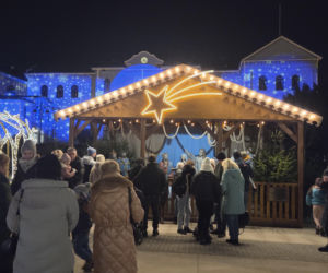 Świąteczna tradycja na Starym Rynku. Szopka bożonarodzeniowa zachwyca wszystkich!