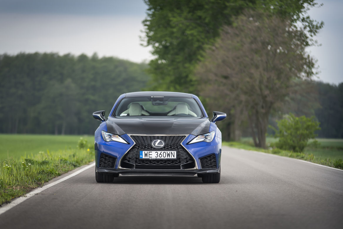 Lexus RC F Carbon 5.0 V8 464 KM 