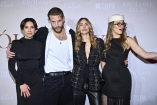 Herbuś w garniaku, Paschalska w lateksie, ale to Fabijański skradł show… pieskiem! 