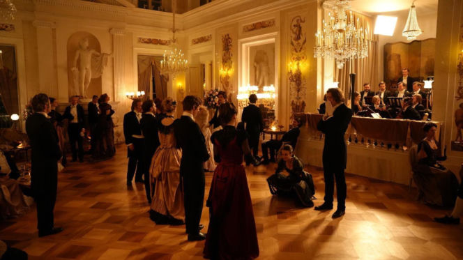 Gwiazdy polskiego kina w nowej „Lalce”. Koniec zdjęć w Warszawie. Wiemy kiedy będzie premiera