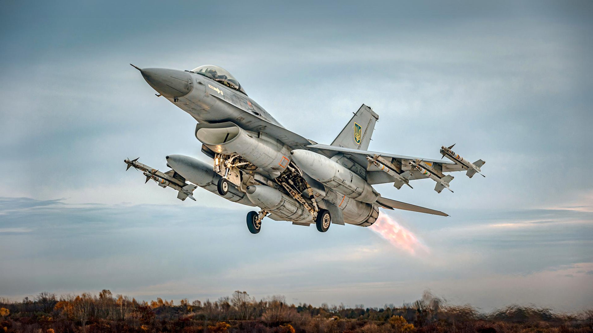 F-16 i Mirage 2000 na ukraińskim niebie