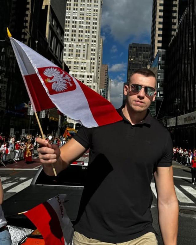 Damian Knyba posłał na deski Andy’ego Ruiza Jr. w Newark