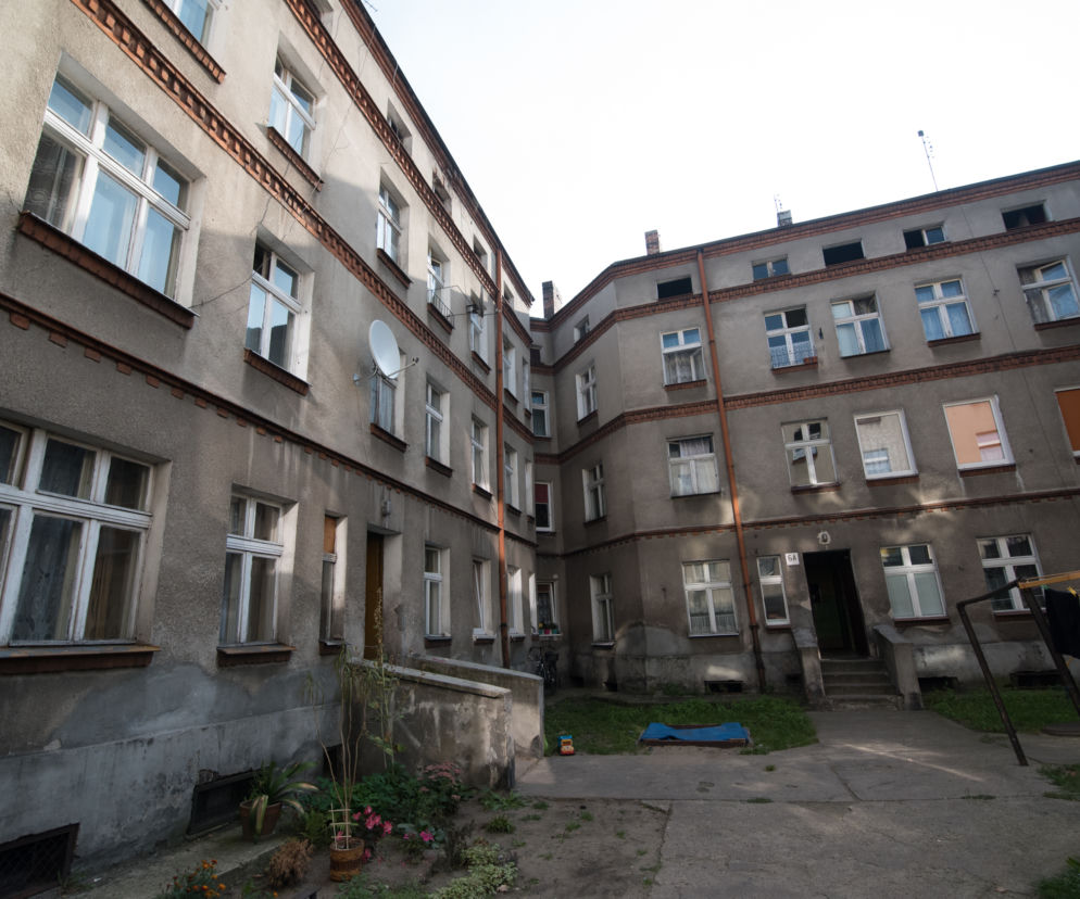 Komornik odda pieniądze matce