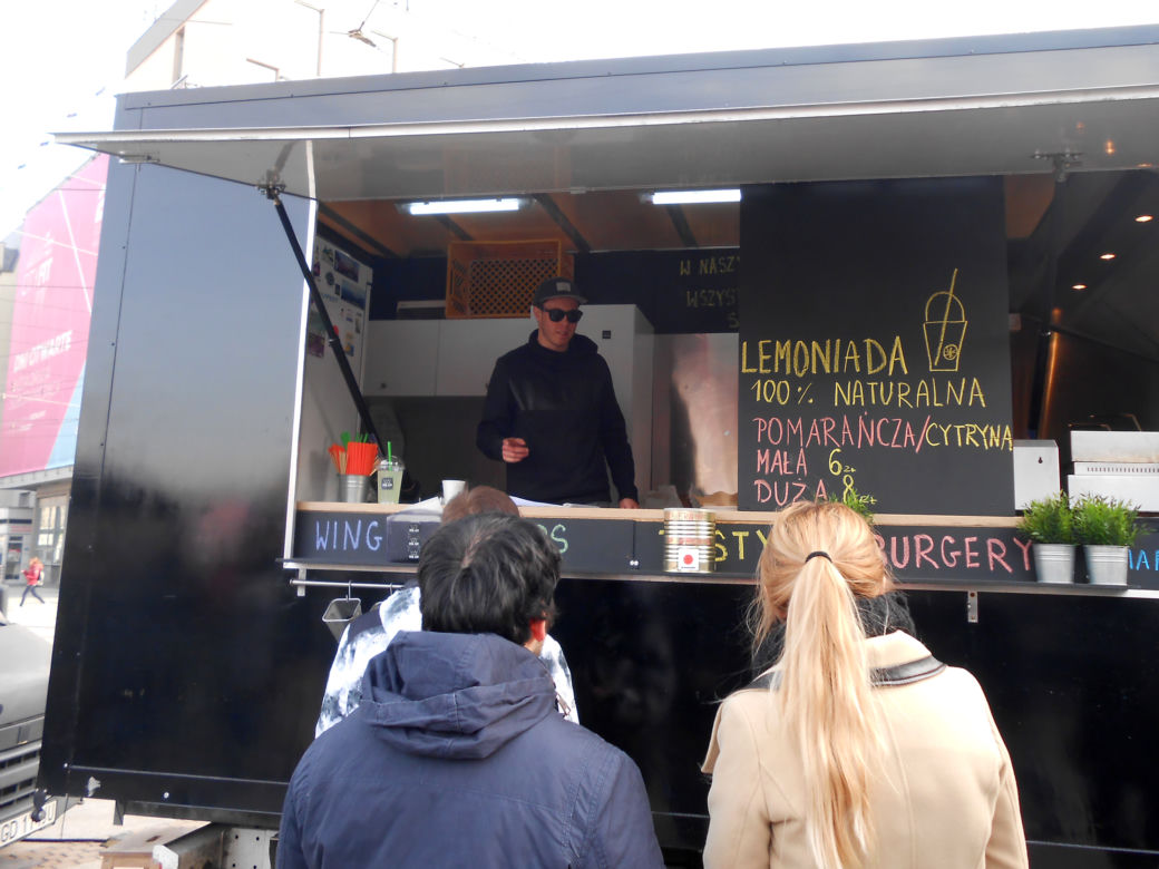 Food Trucki opanowały katowicki rynek.