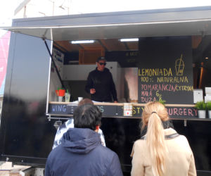 Food Trucki opanowały katowicki rynek.