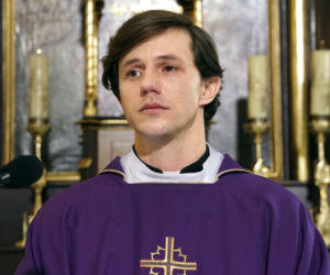 Barwy szczęścia odc. 2091. Ksiądz Tadeusz (Jakub Mróz)