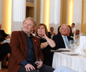 Dyrektor świętował z gwiazdami 