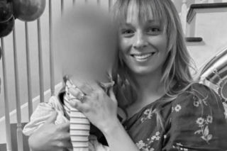 Pilne! Nie żyje twórczyni Pana i Pani Smith. Mąż podejrzany o zbrodnię! 11-miesięczny synek ocalał