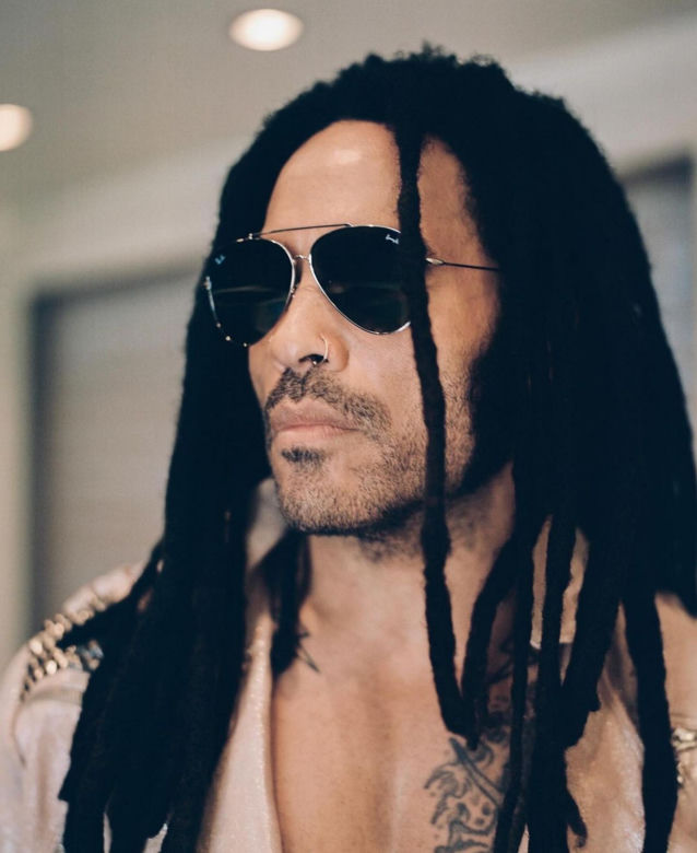 Niewiarygodne, w jakim stroju Lenny Kravitz wyciskał siódme poty na siłowni. Te zdjęcia to hit!