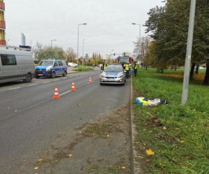 Poważny wypadek na Rondzie Skrzetuskim w Bydgoszczy. Samochód zderzył się z motoambulansem!