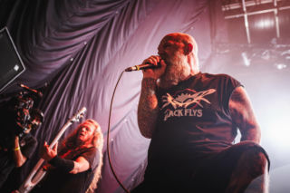 Wokalista Rob Dukes wspomina swoje zwolnienie z formacji Exodus. Byłem wściekły przez mniej więcej rok 