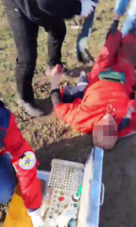 Chersoń. Rosjanie wysadzili ambulas, podczas gdy medycy ratowali człowieka