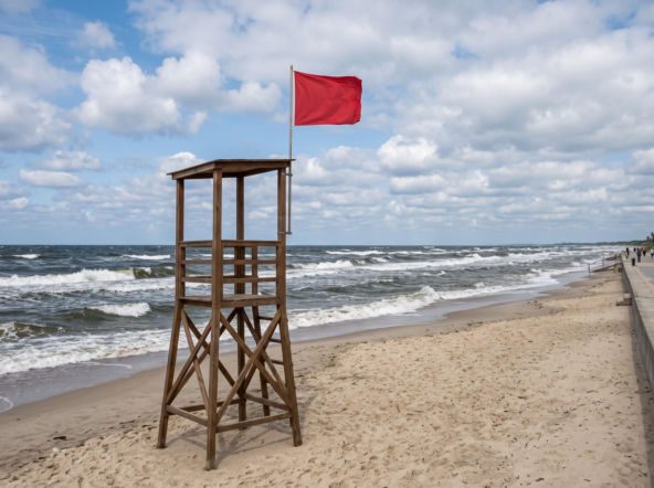 Sinice Sarbinowo. Czy w Sarbinowie można się kąpać 12.08? Flaga, warunki pogodowe