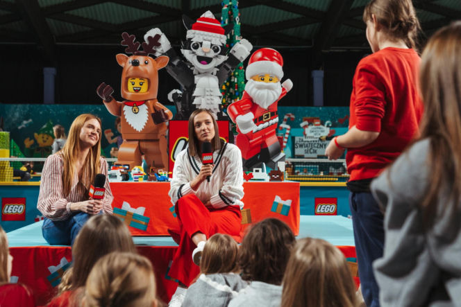 Iga Świątek bawiła się z dziećmi LEGO