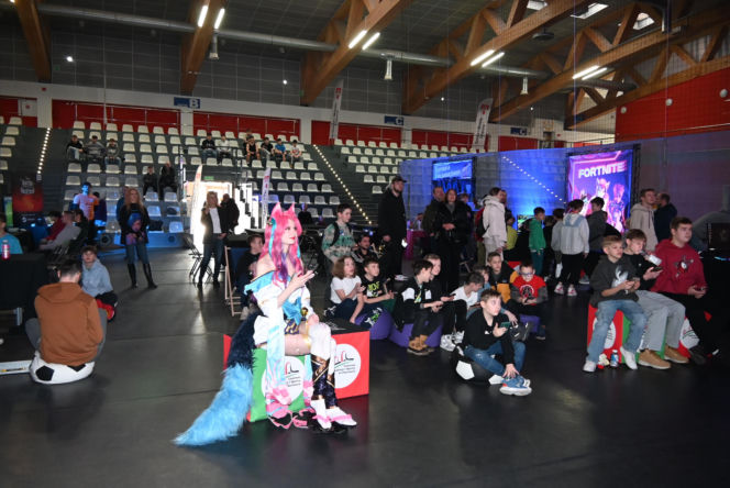 Turniej gamingowy Gamers Siege w Chęcinach