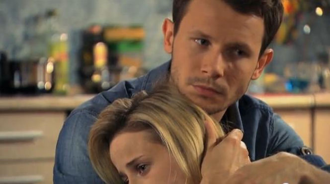 Pierwsza miłość. Sabina (Urszula Dębska), Radek (Mateusz Banasiuk)