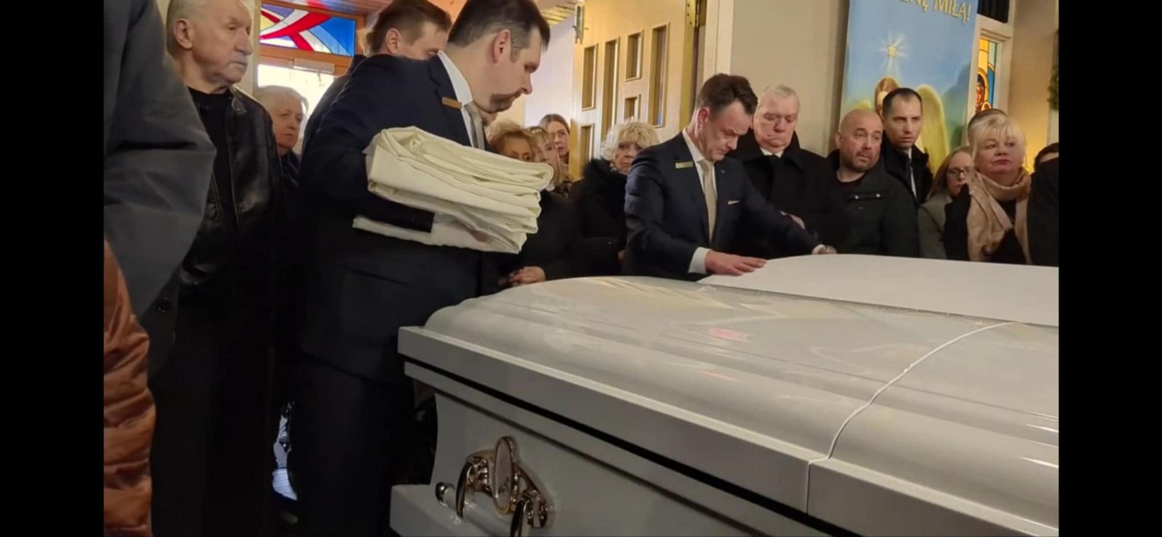Polacy z Kanady pożegnali Anię i jej ojca