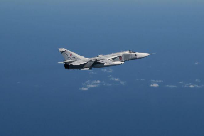 Rosyjski Su-24M nad Bałtykiem