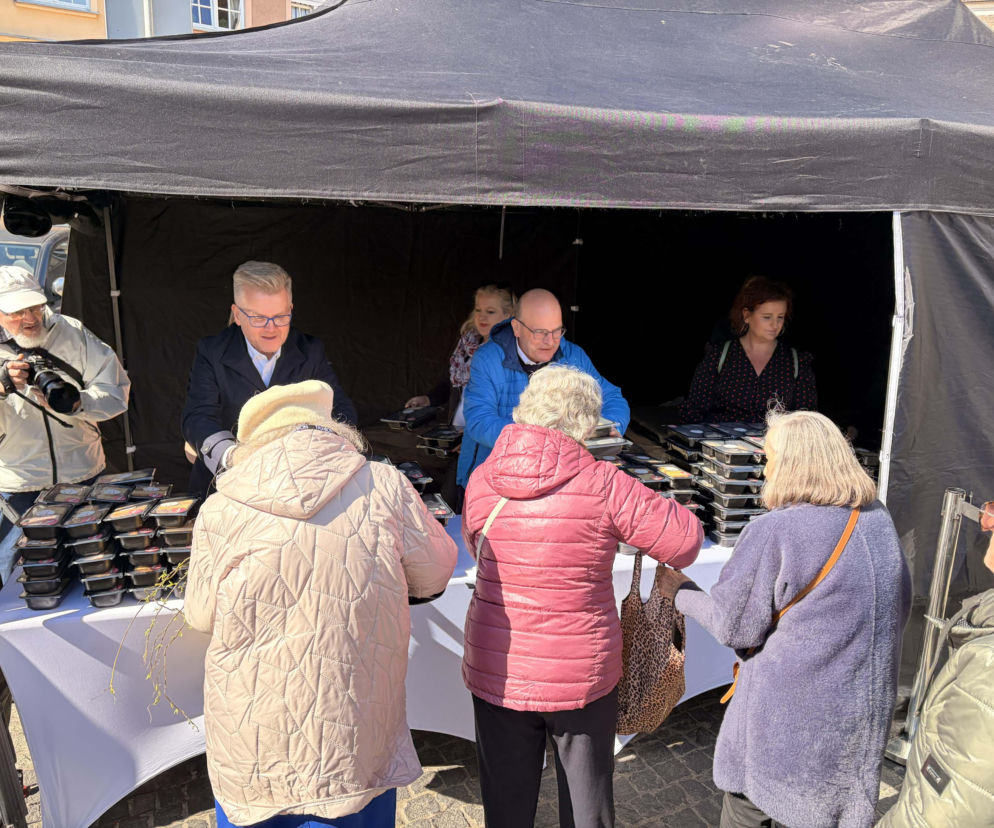 Za nami Grudziądzkie Śniadanie Wielkanocne. Pakiety rozdane wśród mieszkańców 