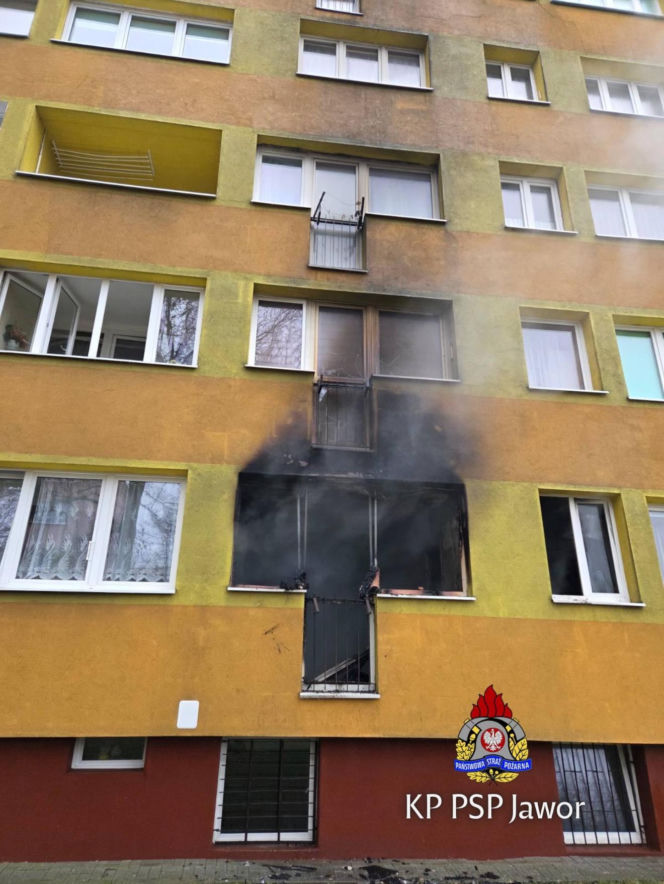 Pożar mieszkania w Jaworze. Nie żyje mężczyzna