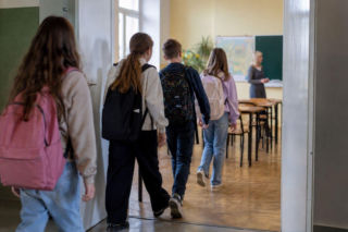 MEN zaszalało! Kalendarz roku szkolnego 2026/2027 kryje miłą niespodziankę