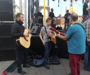 Layla na 1000 gitar! W Katowicach uczcili rocznicę koncertu Erica Claptona