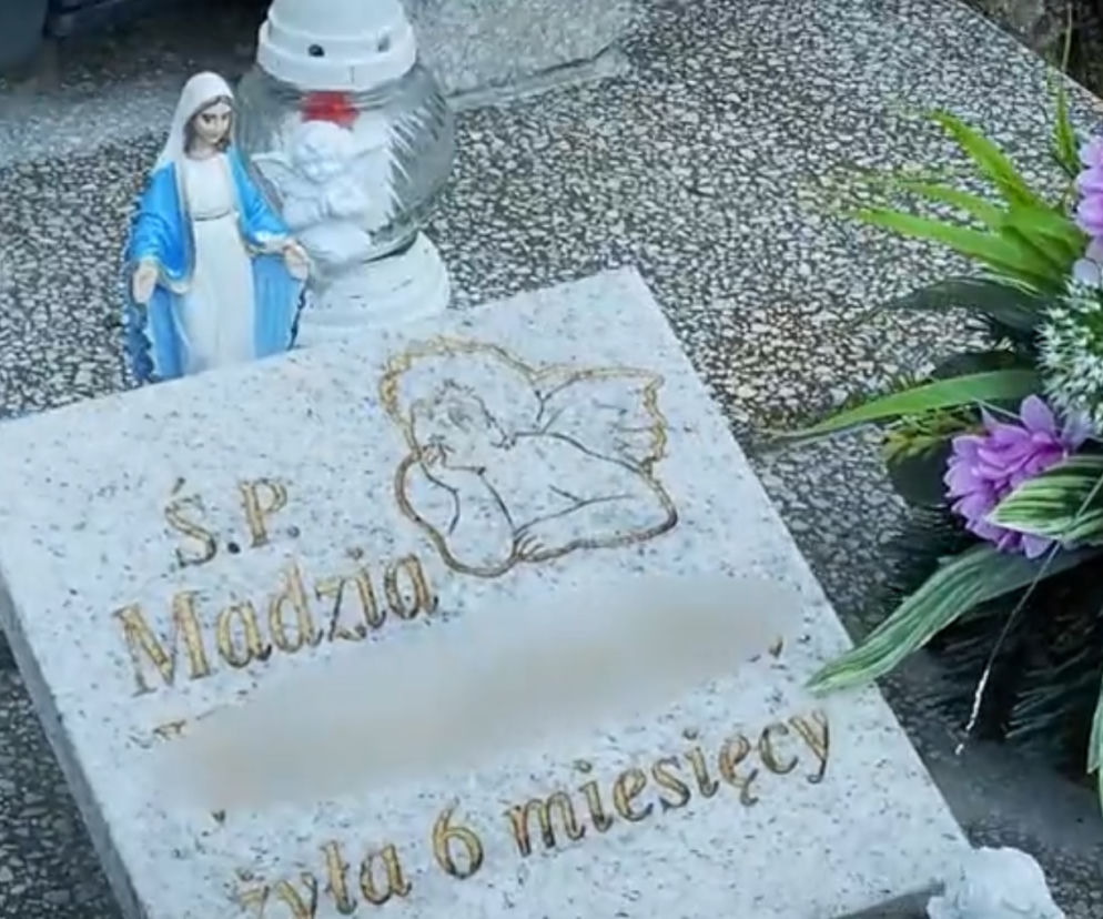 Tak wygląda grób Madzi z Sosnowca 10 lat po jej śmierci. Aniołek czuwa nad jej duszyczką 