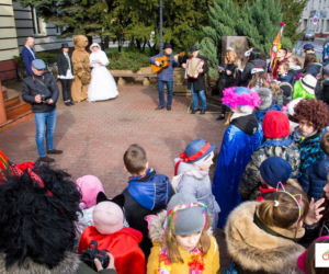 Ostatkowy korowód przeszedł ulicami Bełchatów