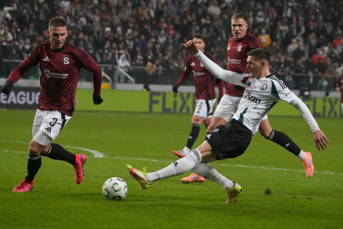 Karol Nawrocki na meczu Legia Warszawa - Sparta Praga