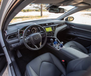 Toyota Camry 2.5 Hybrid Dynamic Force 218 KM e-CVT Executive