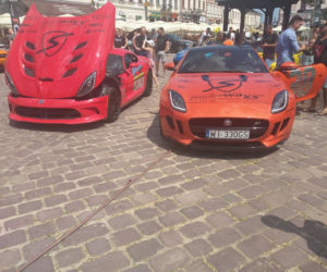 Najnowsze portowe samochody na rzeszowskim Rynku