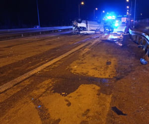 Łódzkie: Koszmar na S8. TIR uderzył w kampera. Zginęła 39-latka, wśród poszkodowanych dwoje dzieci