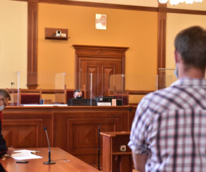 Bartosz T. Suweren skazany przez toruński sąd. Trafi za kratki