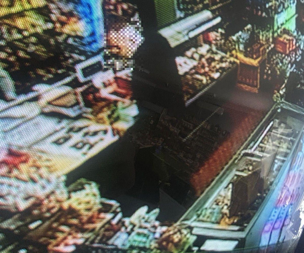 Policyjny pościg za 31-latkiem, który ukradł kasę fiskalną ze sklepu