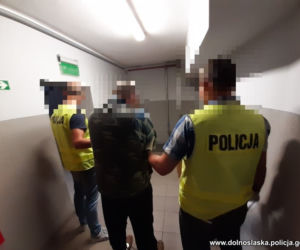 Ojciec z synem pobili policjantów w Pastuchowie