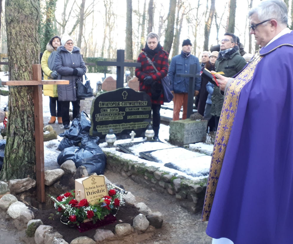 Tu spoczywają sławne osoby