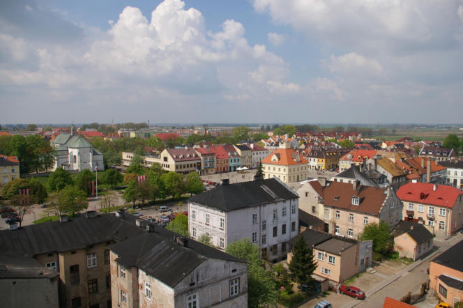 W tym mieście w województwie łódzkim znajduje się środek Polski. Arabski geograf nazwał je Nowymgrodem
