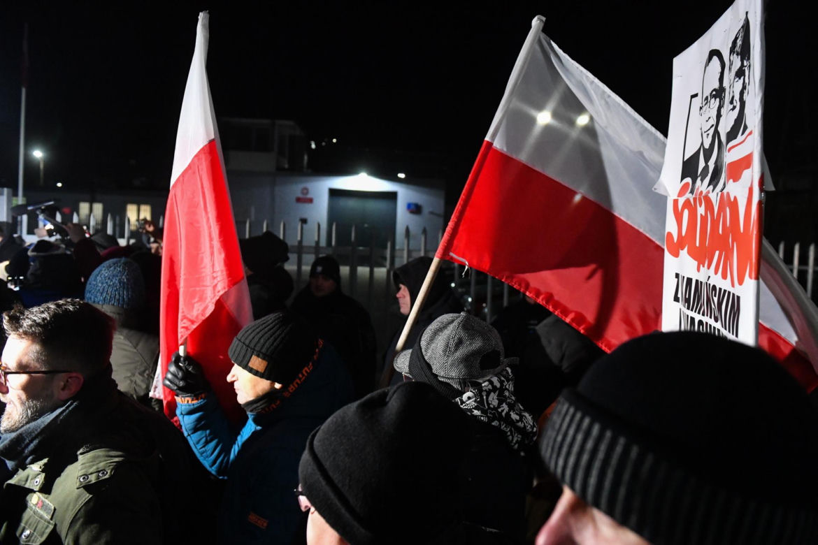 Politycy PiS pod aresztem, do którego trafili Mariusz Kamiński i Maciej Wąsik