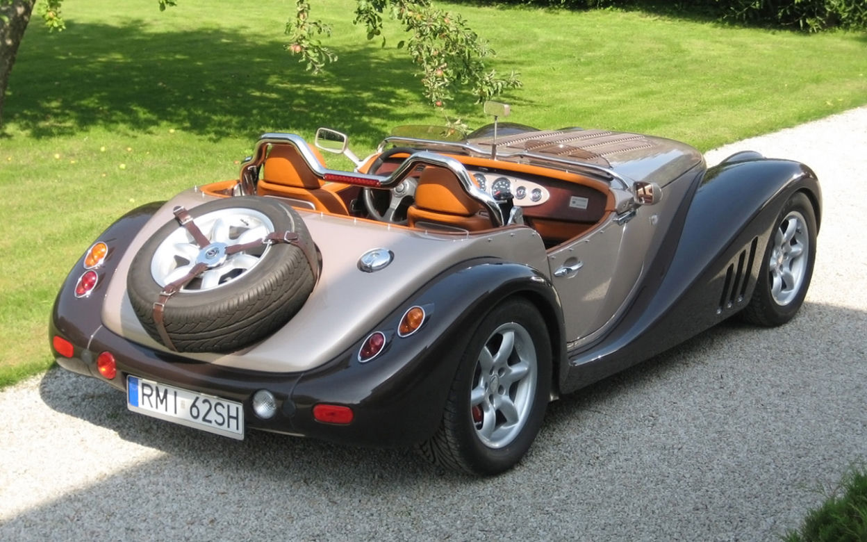 Leopard Automobile