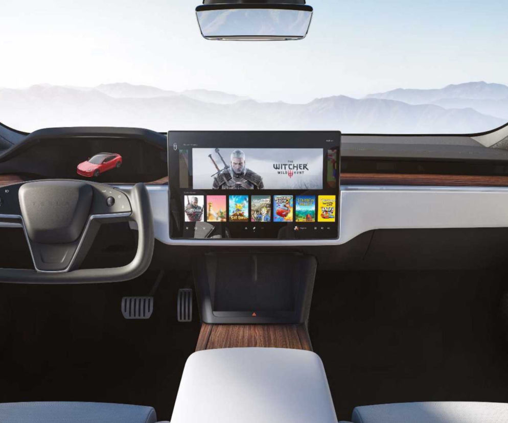 Tesla Model S z wolantem zamiast kierownicy
