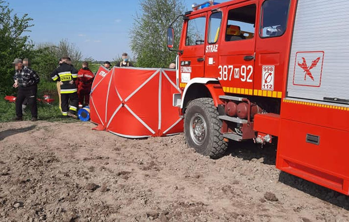 Utonął w traktorze we własnym stawie