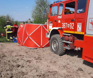 Utonął w traktorze we własnym stawie
