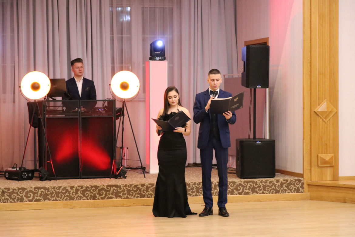 Studniówka Zespołu Szkół Gospodarczych im. Mikołaja Spytka Ligęzy w Rzeszowie