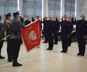 Nowi policjanci złożyli ślubowanie w Rzeszowie [ZDJĘCIA]