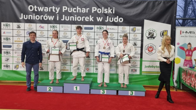 Amelia Bagniewska na najwyższym stopniu podium