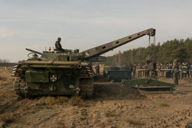 Pancerna pięść na defiladzie 2026. Od Leopardów 2 do K2 i Abramsów
