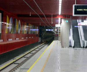 METRO REWOLUCJA